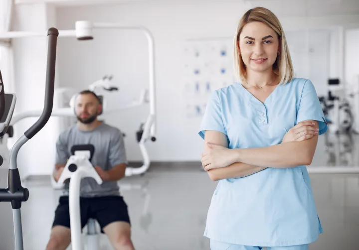 How to Choose the Right Physiotherapist or Chiropractor for You
